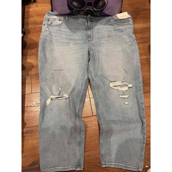 BNWT Abercrombie & Fitch High Rise Mom Jean 36 short - Picture 5 of 5